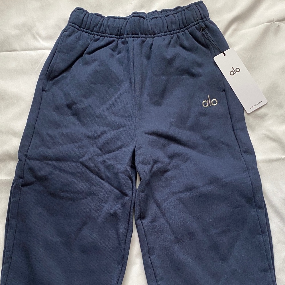 ALO Yoga Dark Blue Yoga/Joggers